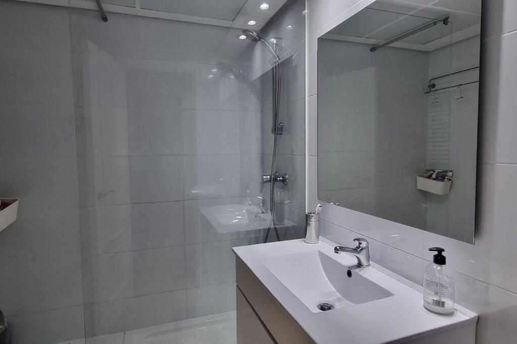 Habitacion Privada En El Centro De Madryt Zewnętrze zdjęcie